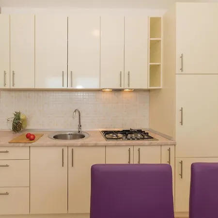 2 Bedroom Beautiful In Vlasici