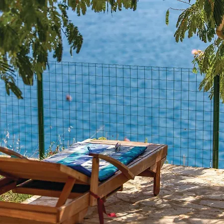 2 Bedroom Beautiful In Apartment Vlasici